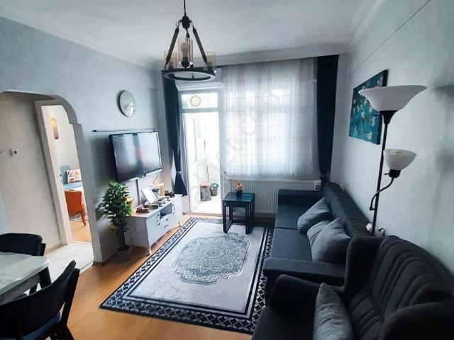 Kocamustafapaşa İlkmektep Sokakta Satılık Daire
