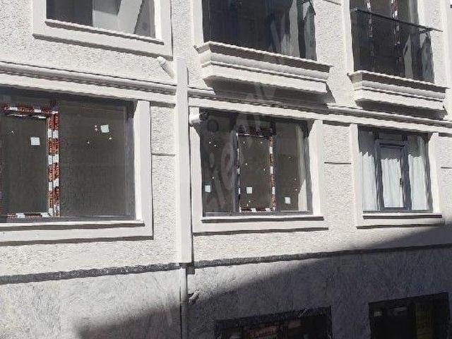 kocamustafapaşa sümbülefendide yeni binadan geniş 1+1 masrafsız daire