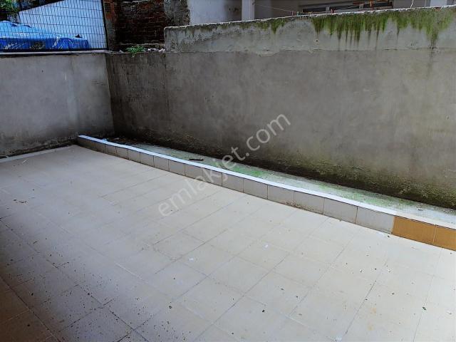 Kocamustafapaşa Yeni Bina Merkezi Konum Çiftcephe 2+1bahçe Katı