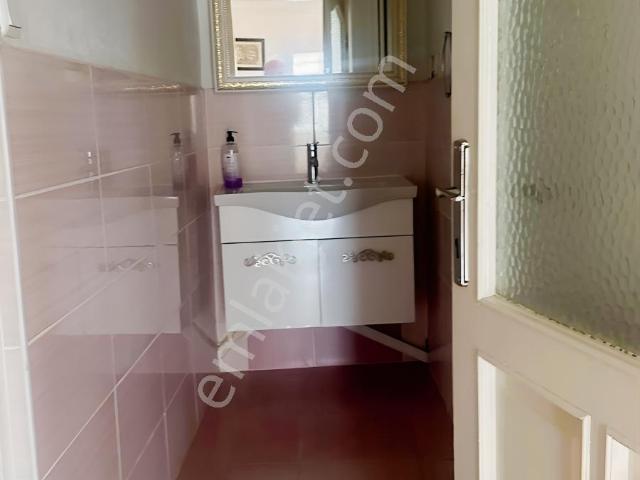 Kocatepe Caddesinde 3+1 Geniş Odalı Daire