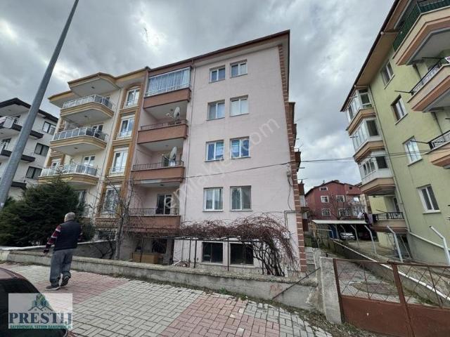 Kocatepe İle Nazmisaatci Sınırında Ara Kat 3+1 130m