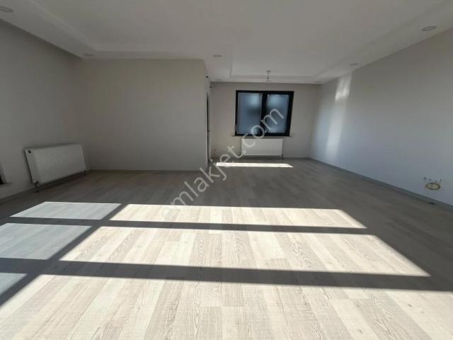Kod 2208 Sultançifliği Mah. 2+1 Orman Manzaralı Daire