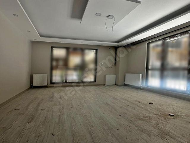 KOD 5425 EYÜPSULTAN MAH. GENİŞ TERASLI 1+1 SATILIK DAİRE