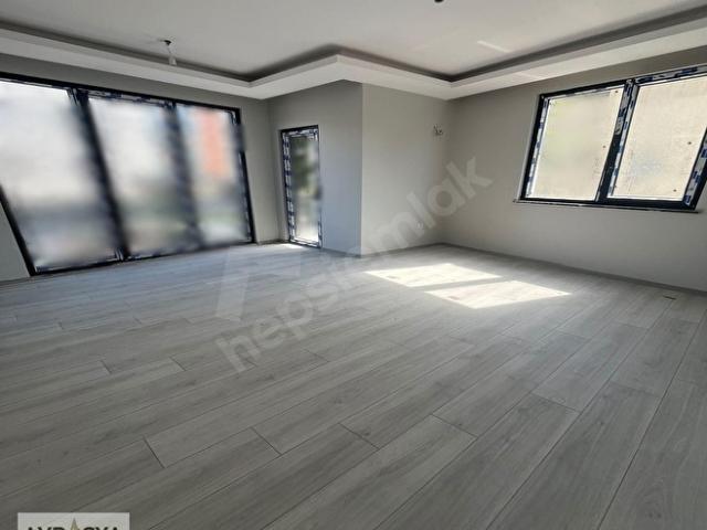 KOD 5436 ÇATALMEŞE MAH. CADDEYE CEPHE 3+1 ARA KAT DAİRE