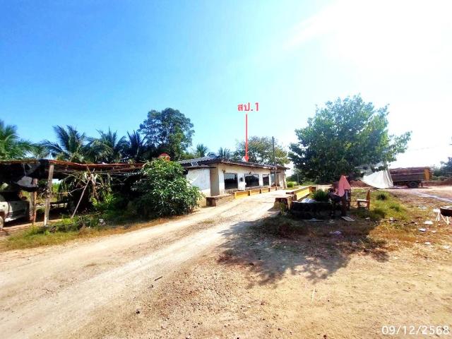 โกดัง 2800 ตร.วา สองพี่น้อง สุพรรณบุรี 6.4M