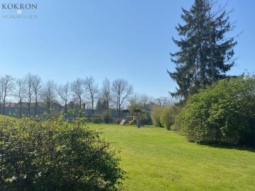 Töllergasse, Edelsteinviertel, Wien - Parkplatz