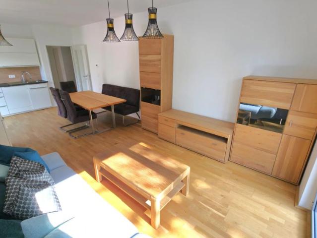 Koffer packen & einziehen – Ihr Rundum Sorglos Paket: Erstbezug, moderne 3 Zimmer Wohnung mit 2 Balkonen, stilvoller Möblierung & moderner Haustechnik