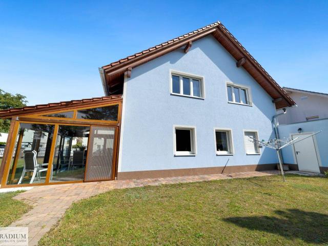 Koffer packen und einziehen: Familienhaus mit 176 m² und Wintergarten in ruhiger Sackgasse