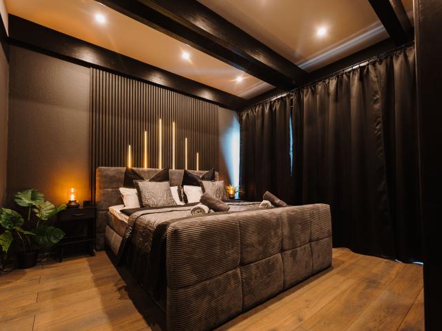 Koh i Noir: Design Apartment in the Heart of Neuwied
