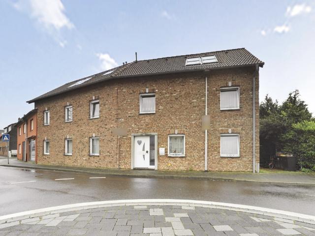 Kohlscheid Wohnqualität trifft Investment. Großzügiges Einfamilienhaus in beliebter Lage