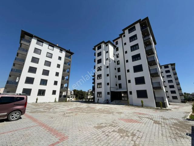 Kökez Mah Site İçerisinde Satılık Sıfır Ebeveyn Banyolu Daire