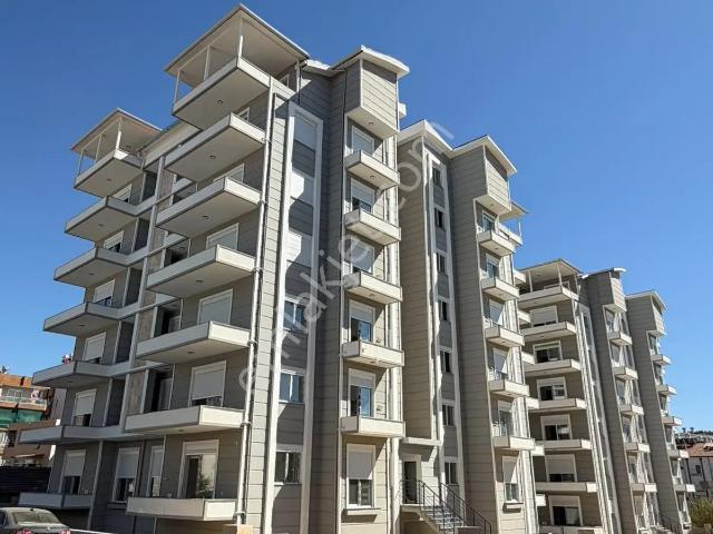 Kökezde Merkezi Konumda Site İçi Önü Açık Satılık Dubleks