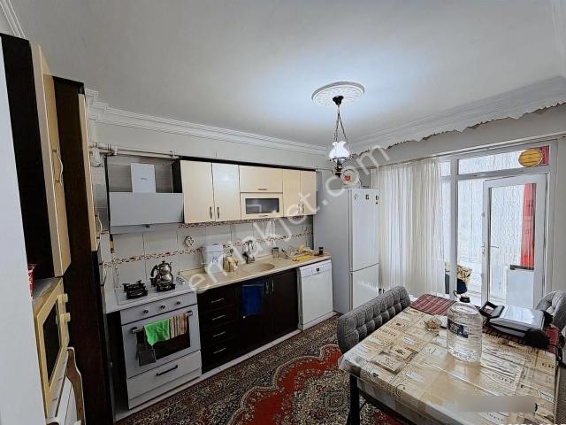 Kolçan Emlak'tan Atakentte Cadde Üstü Satılık 2+1 Daire Fırsatı