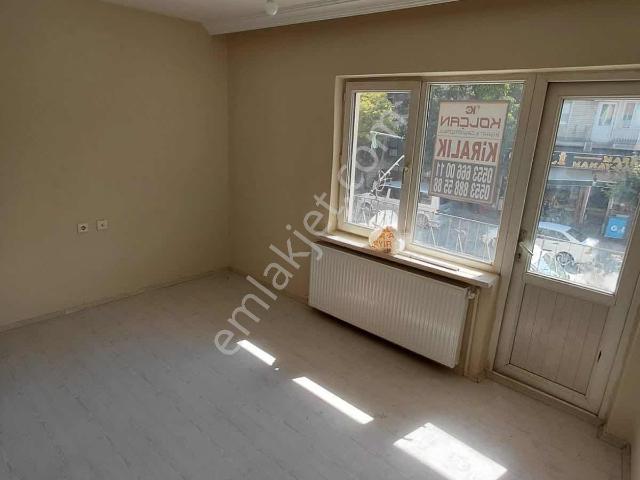 Kolçan Emlaktan Bahçelievlerde 2+1 Kiralık