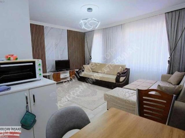Kolçan Emlak'tan Meydanda Yatırım Fırsatı 2+1 Satılık Daire