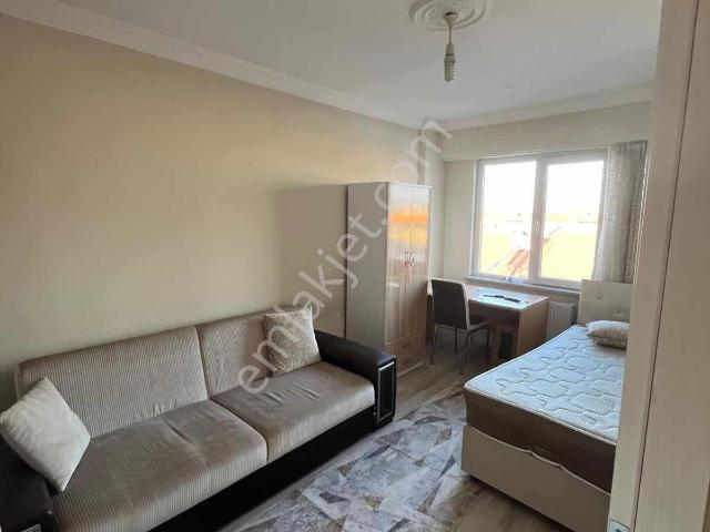 Kolçan Emlaktan Merkezi Konumda 1+1 Eşyalı Apart