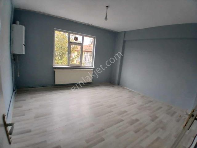 Kolçan Emlak'tan Merkezi Konumda 2+1 Kiralık Ev
