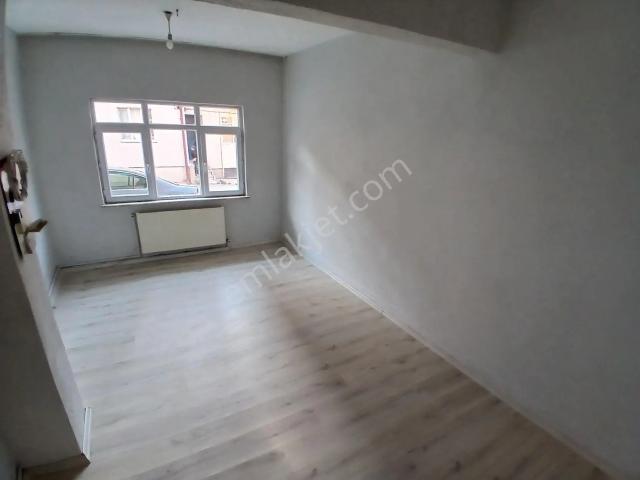 Kolçan Emlaktan Yenidoğan Mahallesinde Kiralık 2+1 Daire