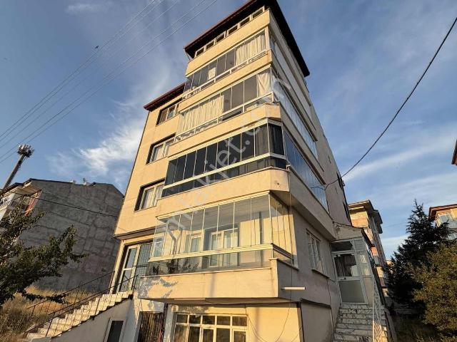 Kolçan Emlak'tan Zafertepe'de Cadde Üstü Satılık 2+1 Daire