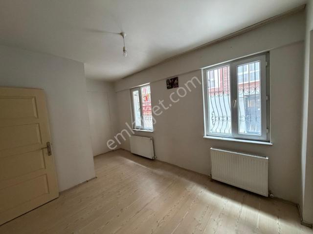 Kolçan Emlak’tan Meydan Mh. Satılık 1+1 Daire