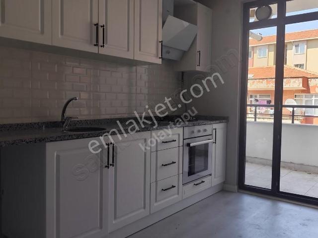Kolaytapu Lüleburgaz Çarşı Merkez Arakat 2+1 Sıfır Satılık Daire