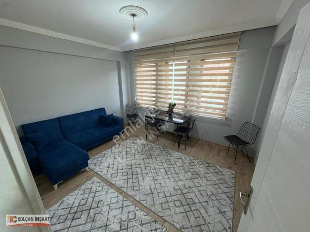 Kolcan Emlak'tan Çarşı Merkez'de Satılık 1+1 Deniş Daire
