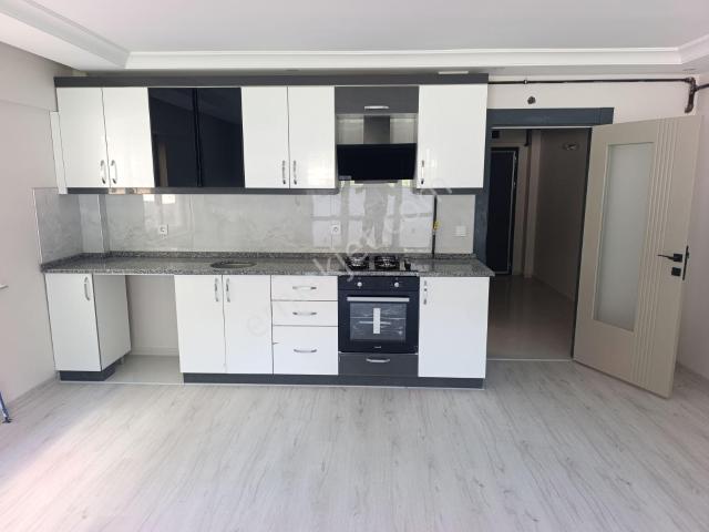 Kolej De Sıfır Uygun Fiyatlı Satılık 2+1 Daireler