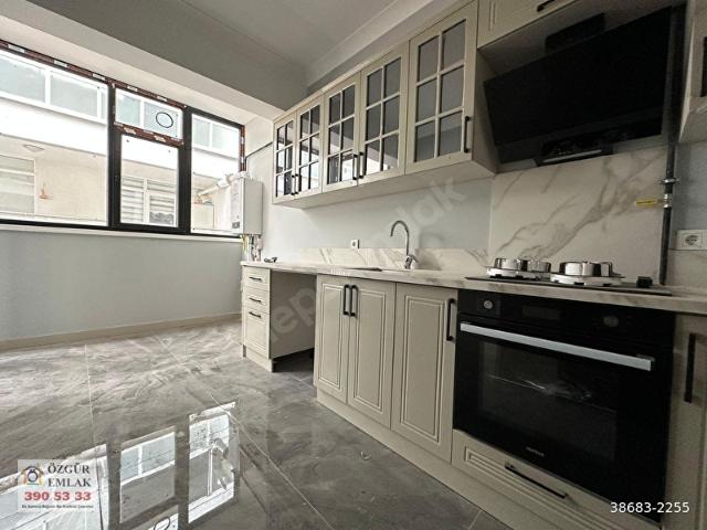 KOLEJ METRO YÜRÜME MESAFESİNDE ARA KATTA 2+1 SATILIK DAİRE