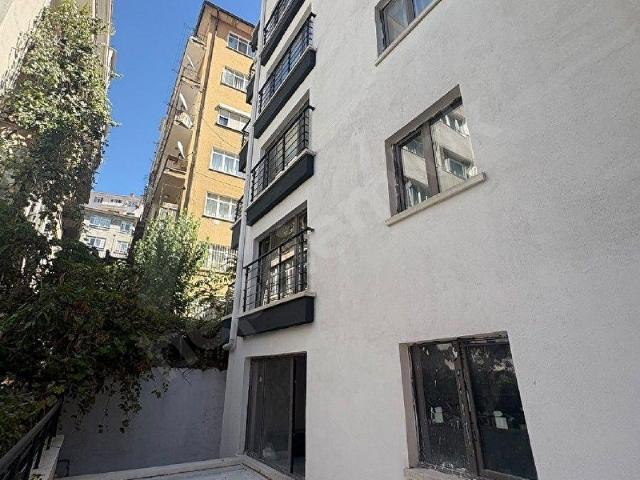 KOLEJDE FULL EŞYALI YENİ BİNADA TERASLI 2+1 KİRALIK DAİRE