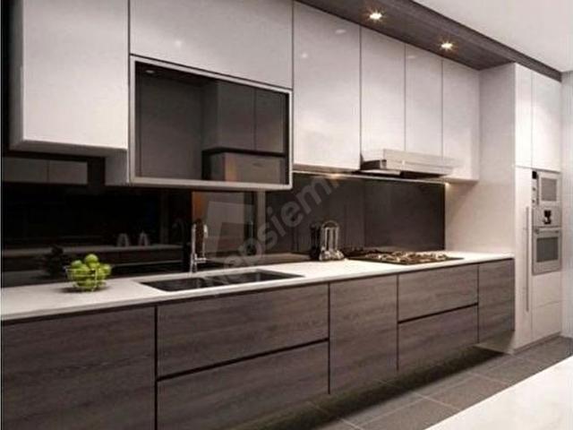 KOLEJLER BÖLGESİNDE KISA KATLI 3+1 148M2 SATILIK DAİRE