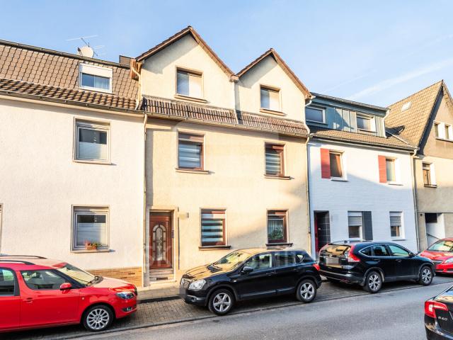 Köln Dellbrück: 3 Familienhaus zur Kapitalanlage!