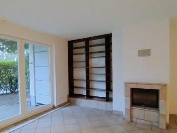 Köln Junkersdorf, schiclke 3 Zimmer Wohnung mit Kamin, großer Terrasse und TG Stellplatz