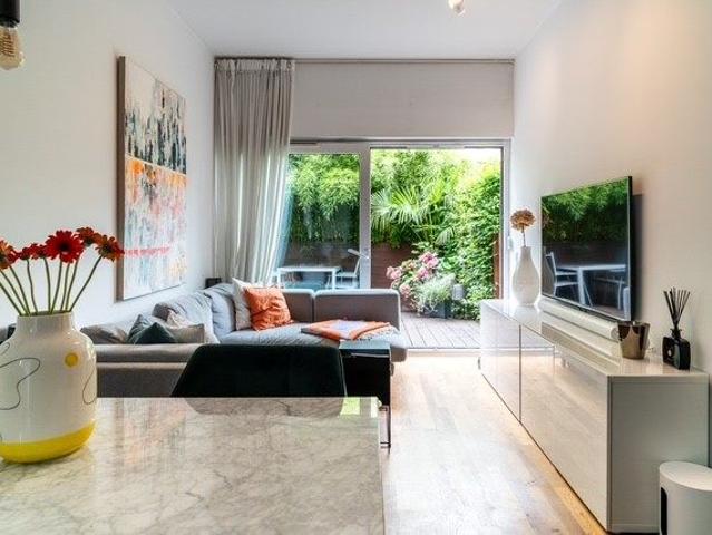 Köln Süd: Designer Maisonette mit moderner Terrasse – zeitwohnen.de