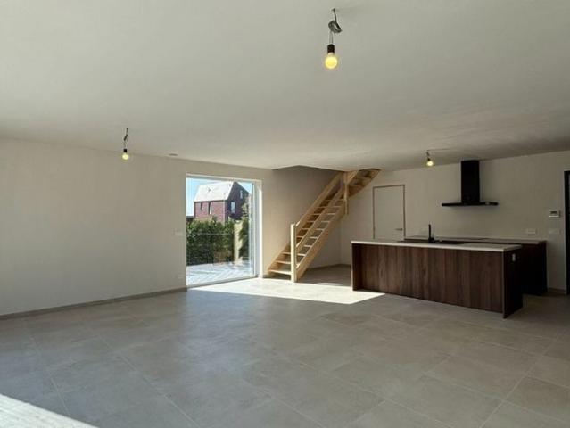 Koppelwoning te huur in Roeselare voor € 1.175 met 3 slaapkamers