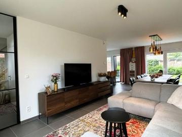 Koppelwoning te huur in Roeselare voor € 1.300 met 3 slaapkamers