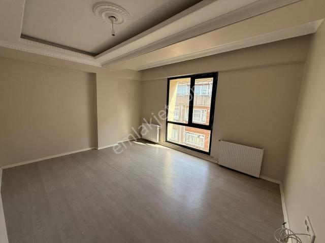 Köprü Emlaktan Y.emre Mh. 4+2 Bağımsız Girişli Dubleks Daire