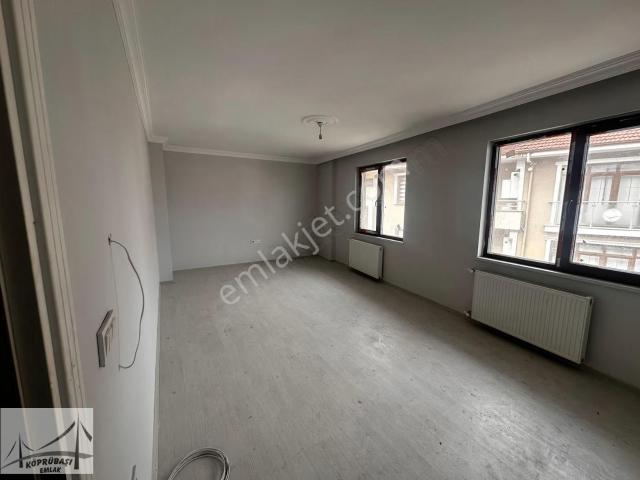 Köprübaşı Emlaktan Satılık 2+1 120 M2 Çatı Dubleks