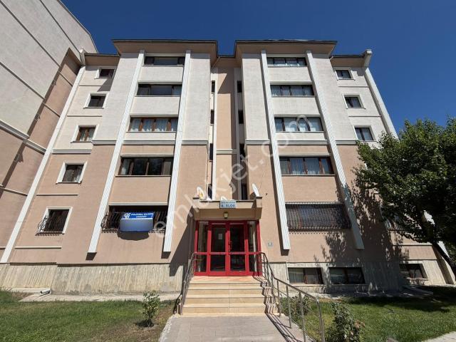 Koru Metro Ve Arcadium Avm Yakını Temiz 2+1 Kiralık Daire