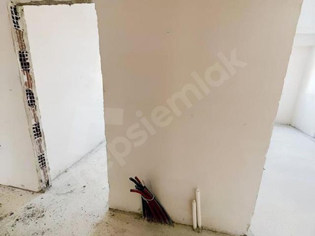 KORU EMLAKTAN ACİLLL SATILIK YENİ LÜX 3+1 ARAKAT DAİRE