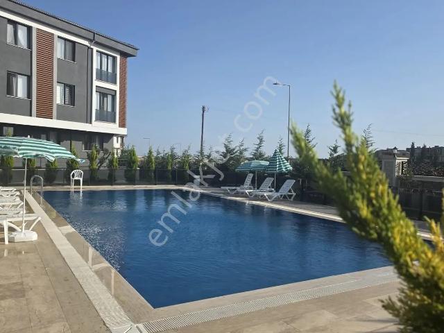 Koru 2'de Kiralık Havuz Cephe 2+1 Daire