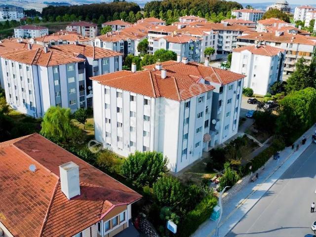 Korucuk Merkezinde Masrafsız Bakımlı 3+1 Daire