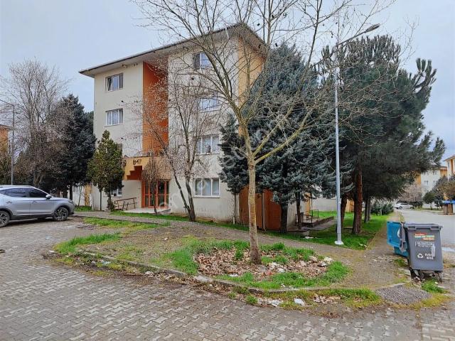 Korucuk Vakıfkent 1 Sitesinde Kiralık 1+1 Daire