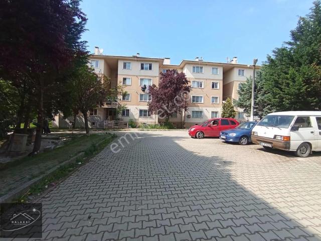 Korucukta Bakımlı Geniş Kullanışlı 2+1 Satılık Daire
