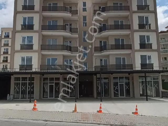 Korucuk'ta Havuz Manzaralı Sıfır 3+1 Satılık Daire