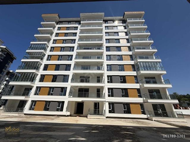 KORUPARK SİTESİNDE HAVUZ KÖŞELİ AYRI MUTAFKLI LÜX 1+1