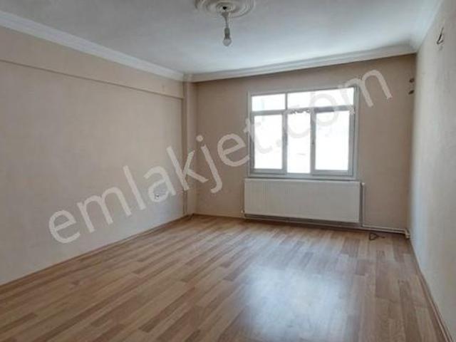 Korutürk'te Metro Ve 9 Eylül'e Yakın Jeotermalli 90m2,2+1