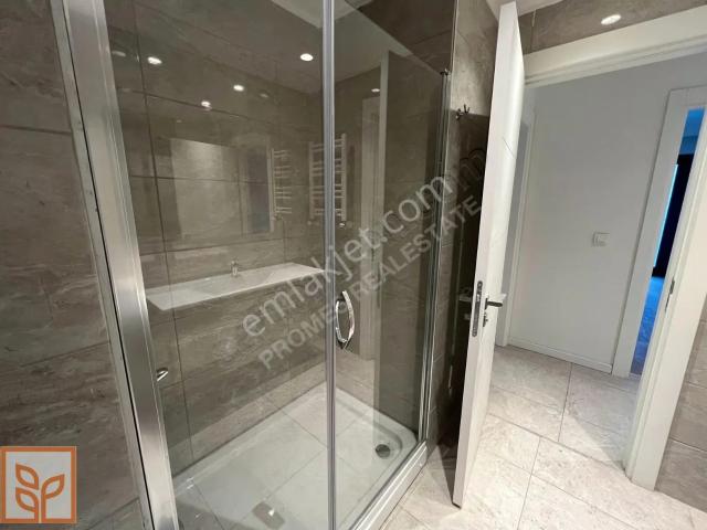 Kordon Güzelbahçe Sitesinde Satılık 3.5+1 Boş Daire