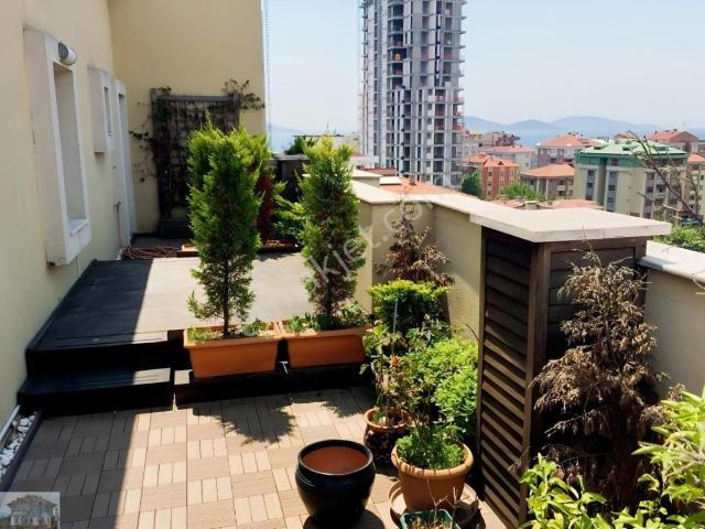 Kordonboyu Sahilde Eagle Park Sitesinde Satilik 2+1teras Daire