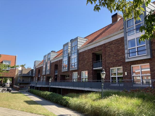 Korenmarkt 6
