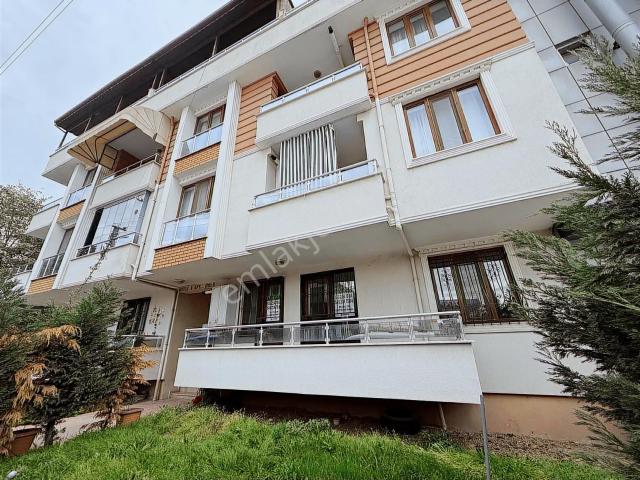 Körfez Atalar Mah.satılık Yüksek Giriş Kat 3+1 Odalı Daire